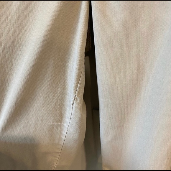 Columbia Khaki Capri Hiking Pants - Picture 5 of 6